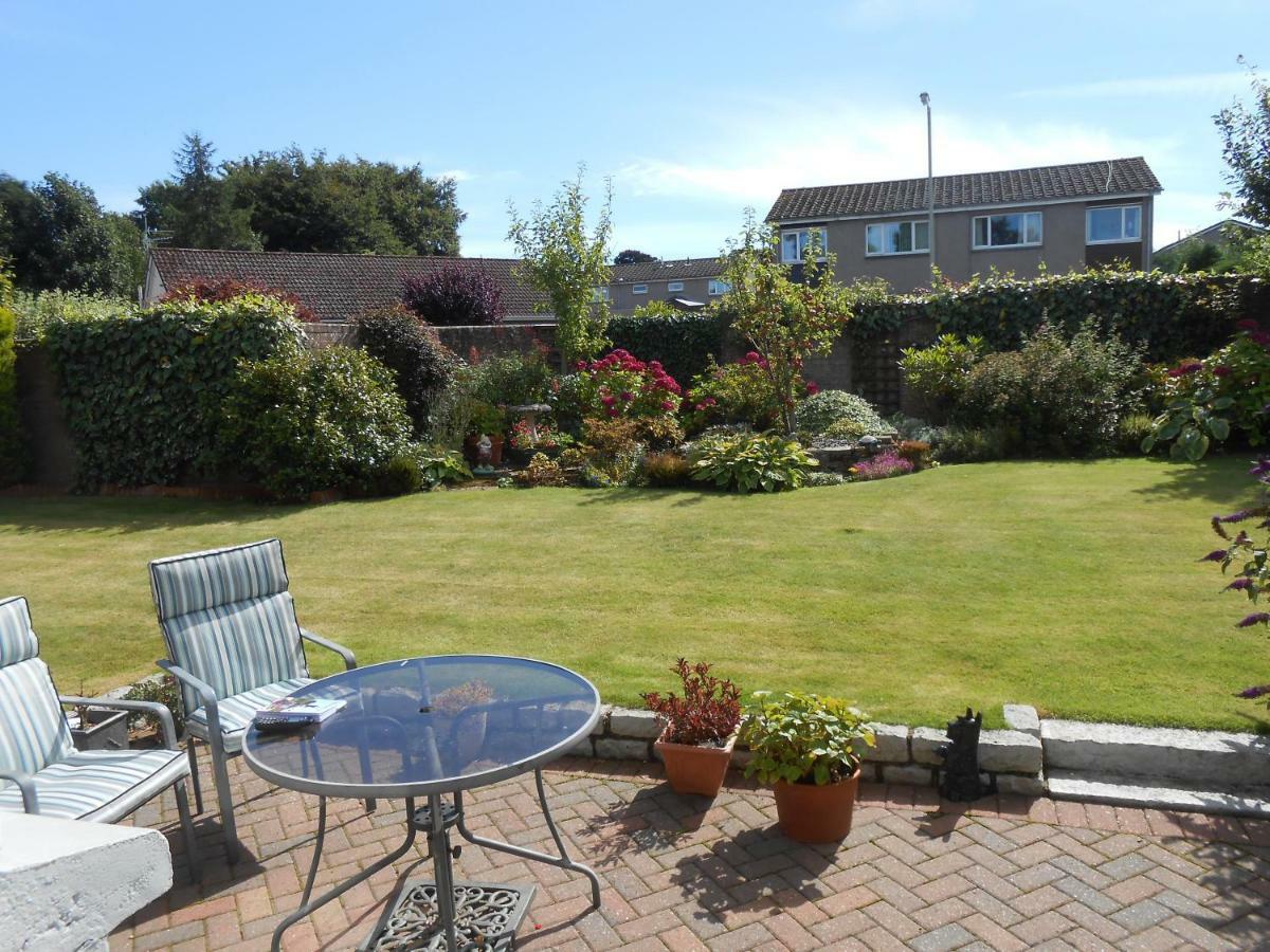 Rose Villa Bed And Breakfast Forfar Exterior photo