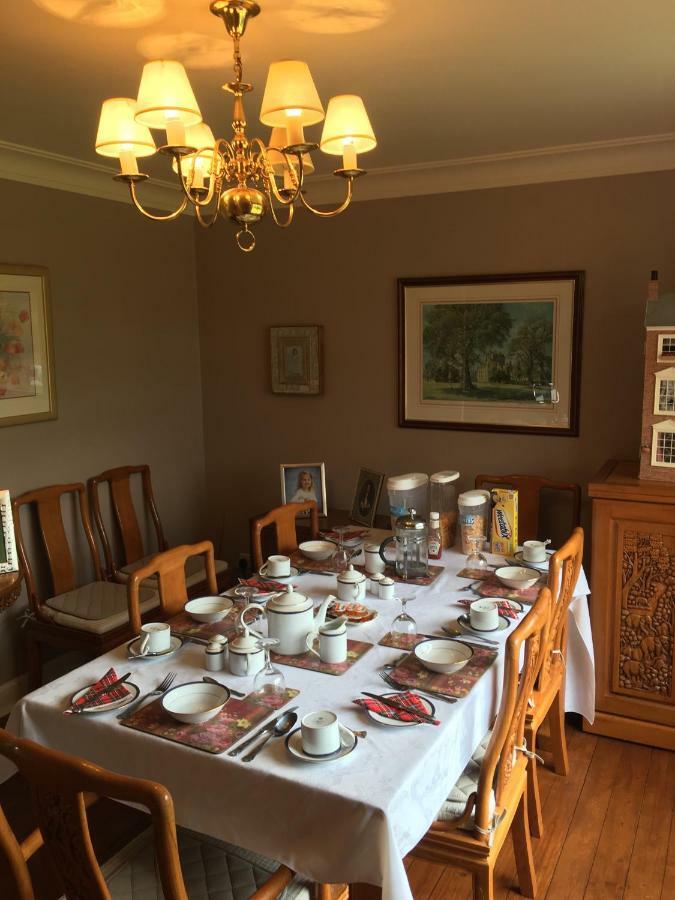 Rose Villa Bed And Breakfast Forfar Exterior photo