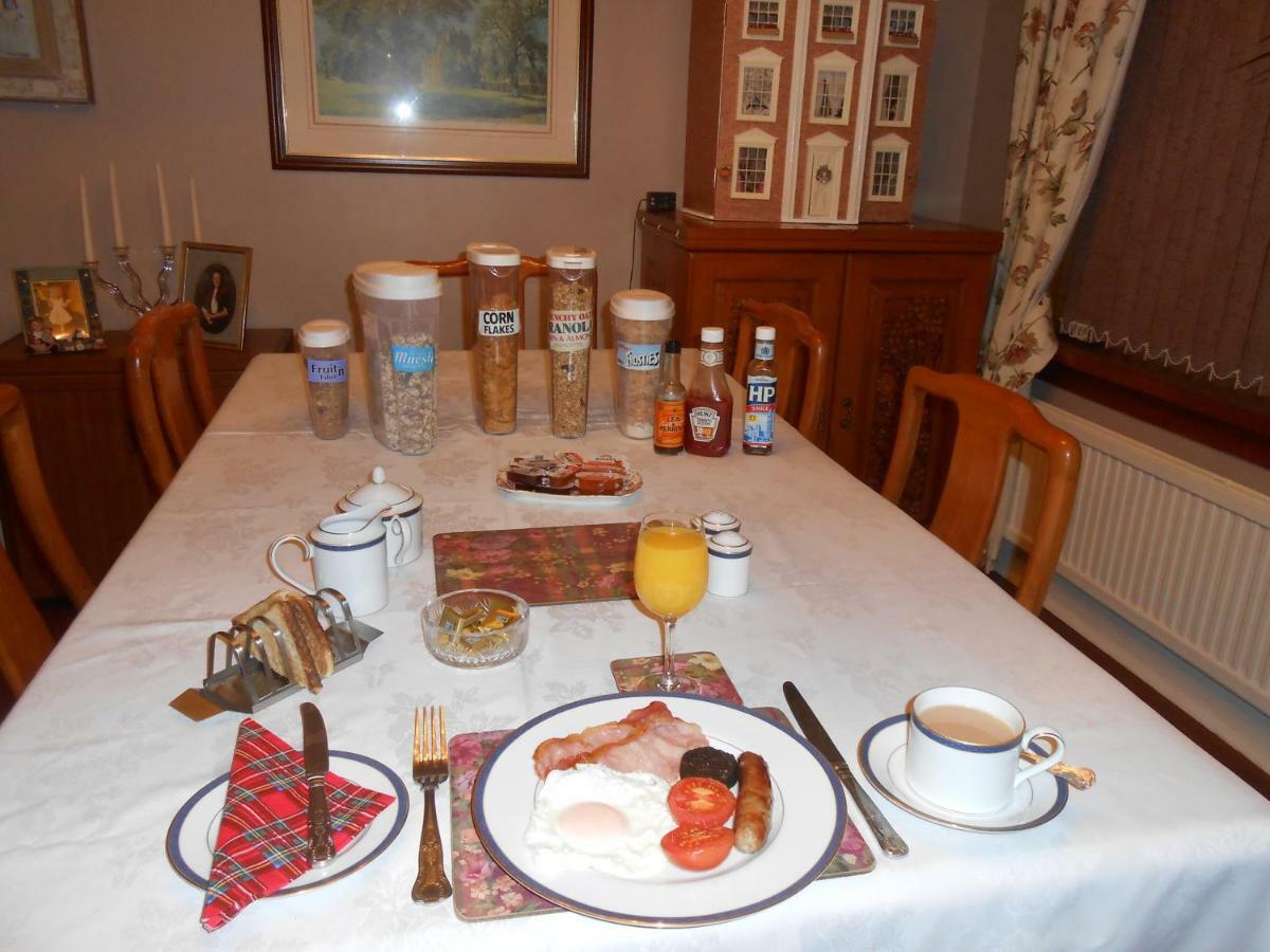 Rose Villa Bed And Breakfast Forfar Exterior photo