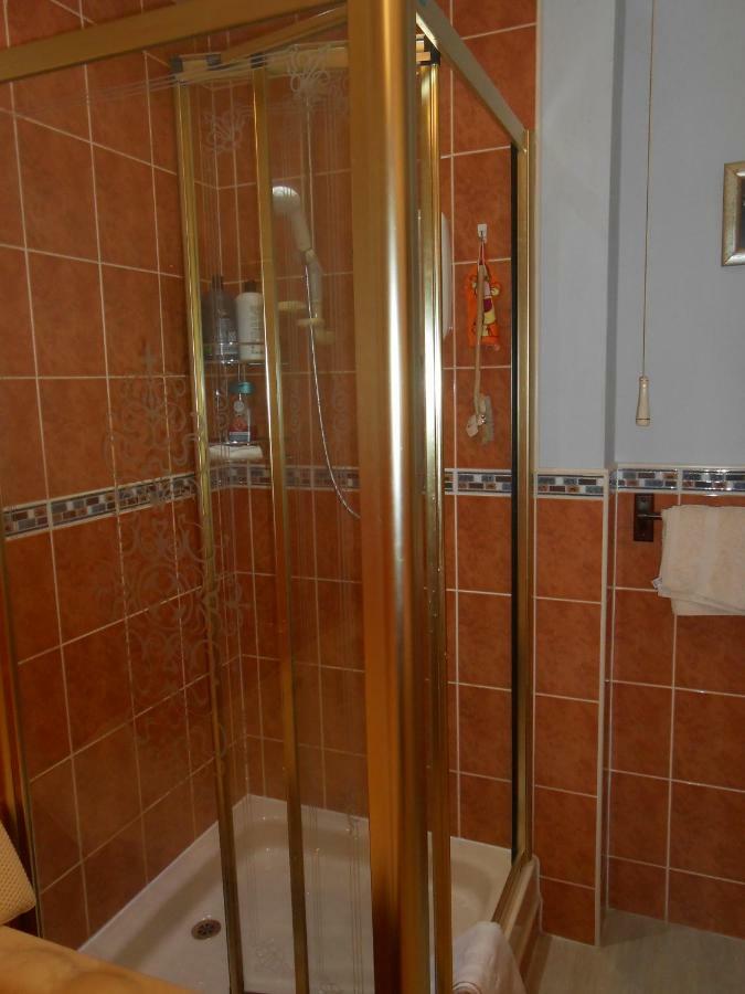 Rose Villa Bed And Breakfast Forfar Exterior photo