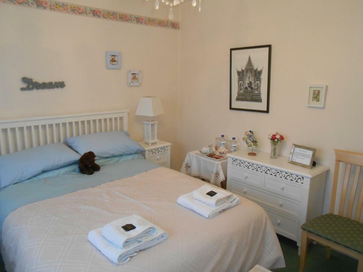 Rose Villa Bed And Breakfast Forfar Exterior photo