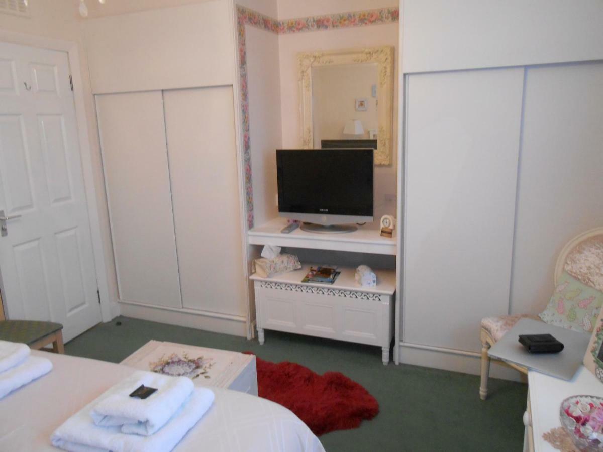 Rose Villa Bed And Breakfast Forfar Exterior photo